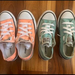 2 pairs of kids Converse